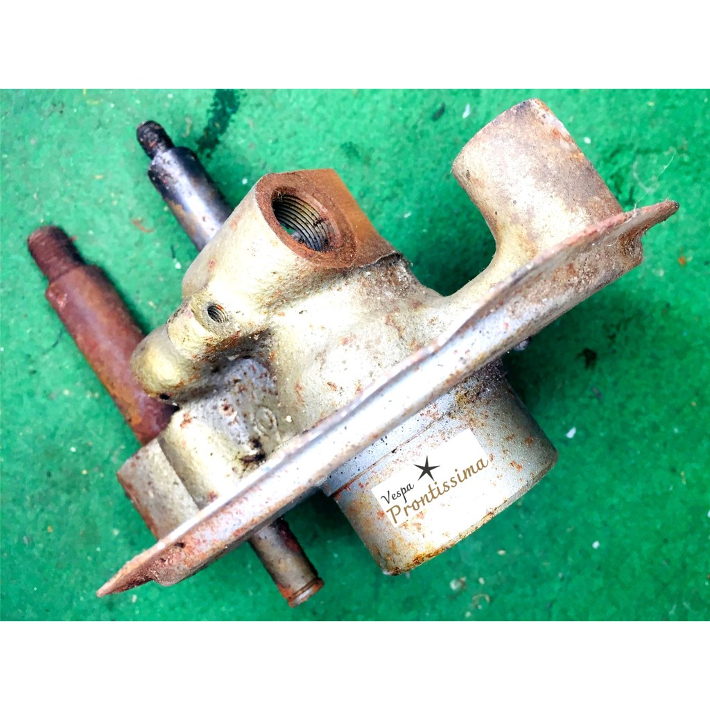 Front Hub (Kepala Babi) Vespa 90CC/PTS (Small Frame) - Piaggio Italy