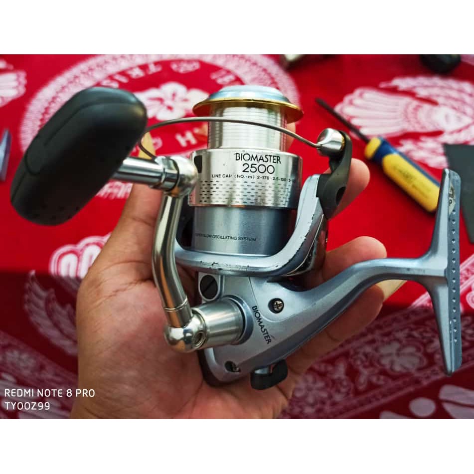 Reel Pancing Shimano Biomaster 2500 Malay