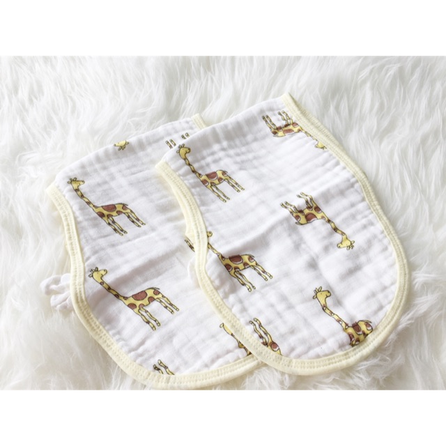 Muslin burpy bib