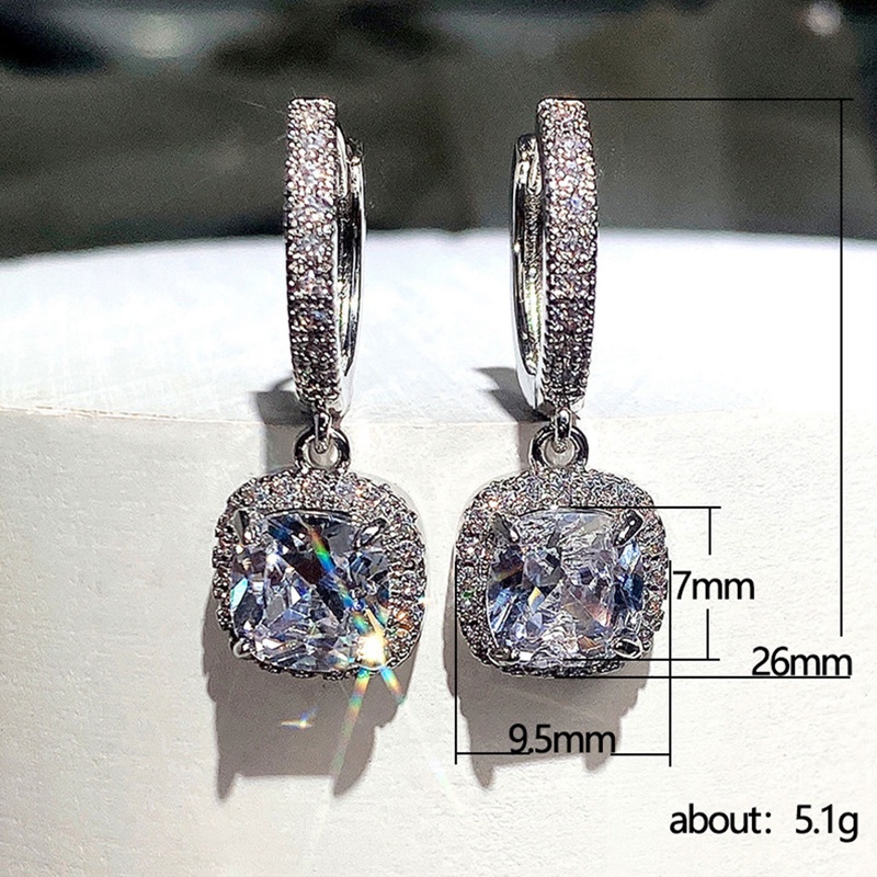 Anting Menjuntai Hias Batu Putih Warna Silver Gaya Klasik Untuk Wanita