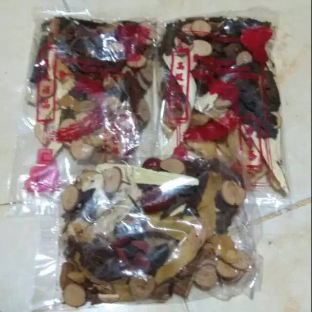 

Bakutteh / Bakut Teh / Ba Kut Teh Ramuan Sup Herbal