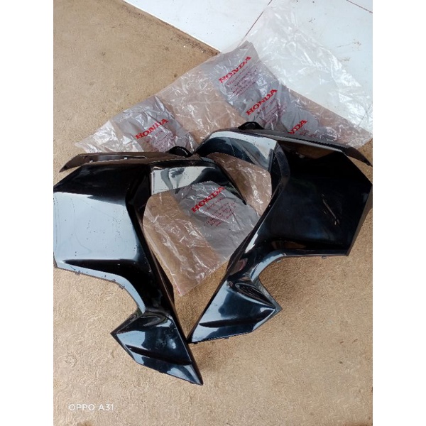Cover Sayap Body Depan Honda ADV 150 kiri kanan Original