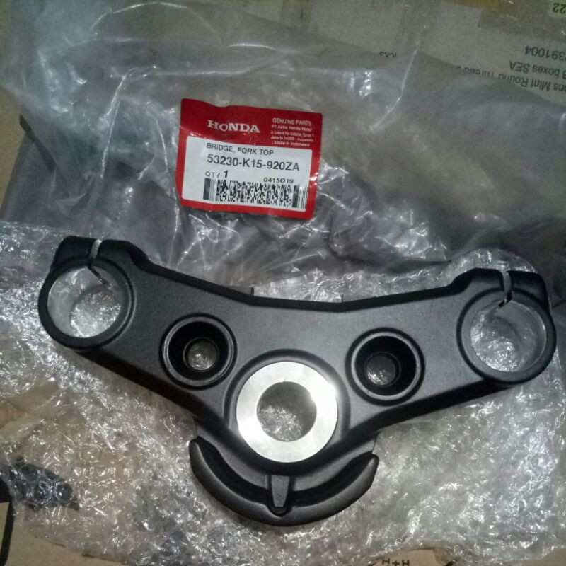 53230 K15 920ZA Segitiga atas Stang Stir CB150R LED NEW 2015-2019