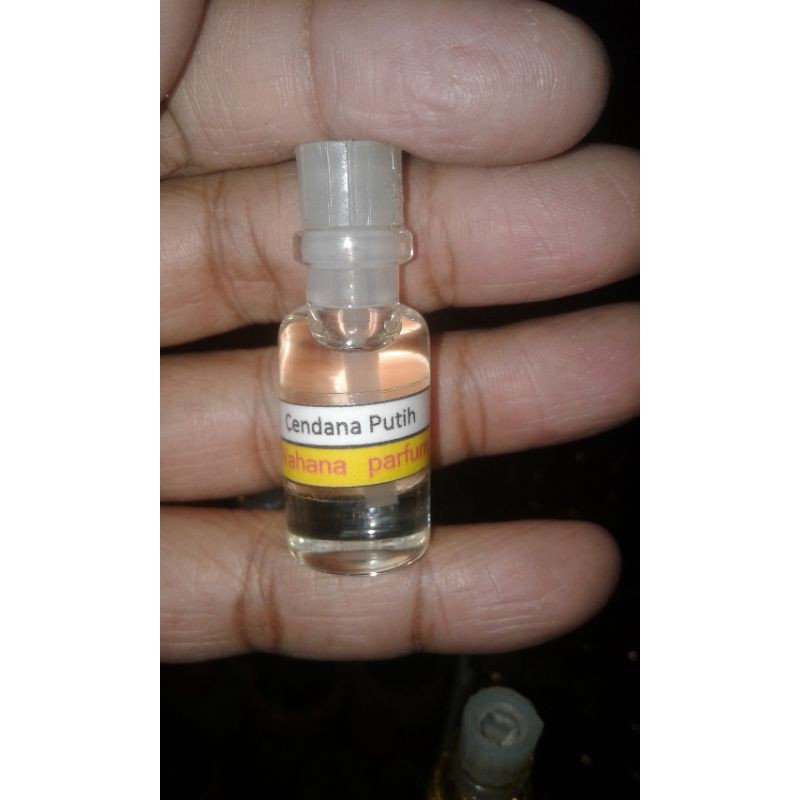 minyak cendana putih