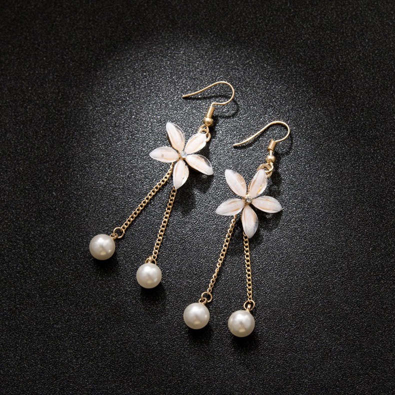 Anting Rumbai Bentuk Kelopak Bunga Aksen Kristal | Anting Rantai Mutiara Bentuk Bunga | Aksesoris Rambut Untuk Wanita | Anting Bahan Stainless Steel | Kotak Hadiah Untuk Hadiah