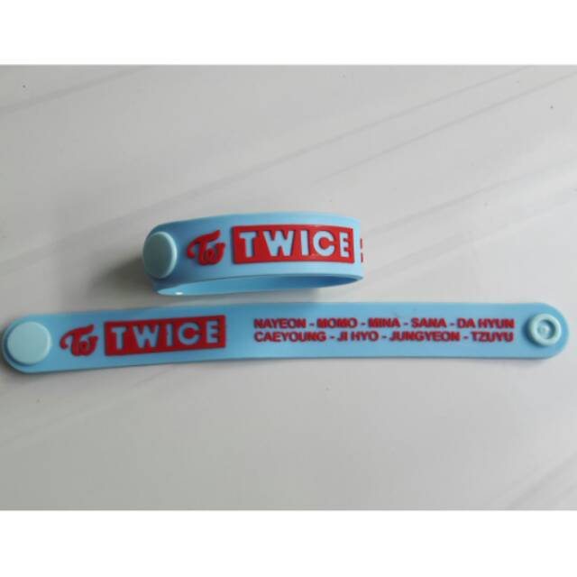 Gelang kancing twice kpop wristband