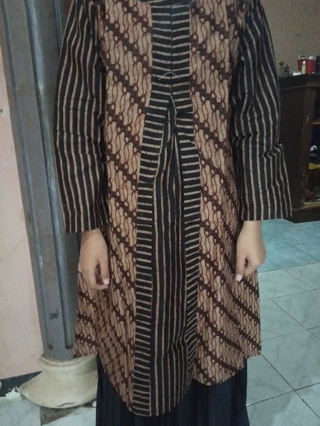 Terlaris Serut Genes Jelita Tunic Navbor Yelbor Whitbor Creambor Tunik Batik Modern