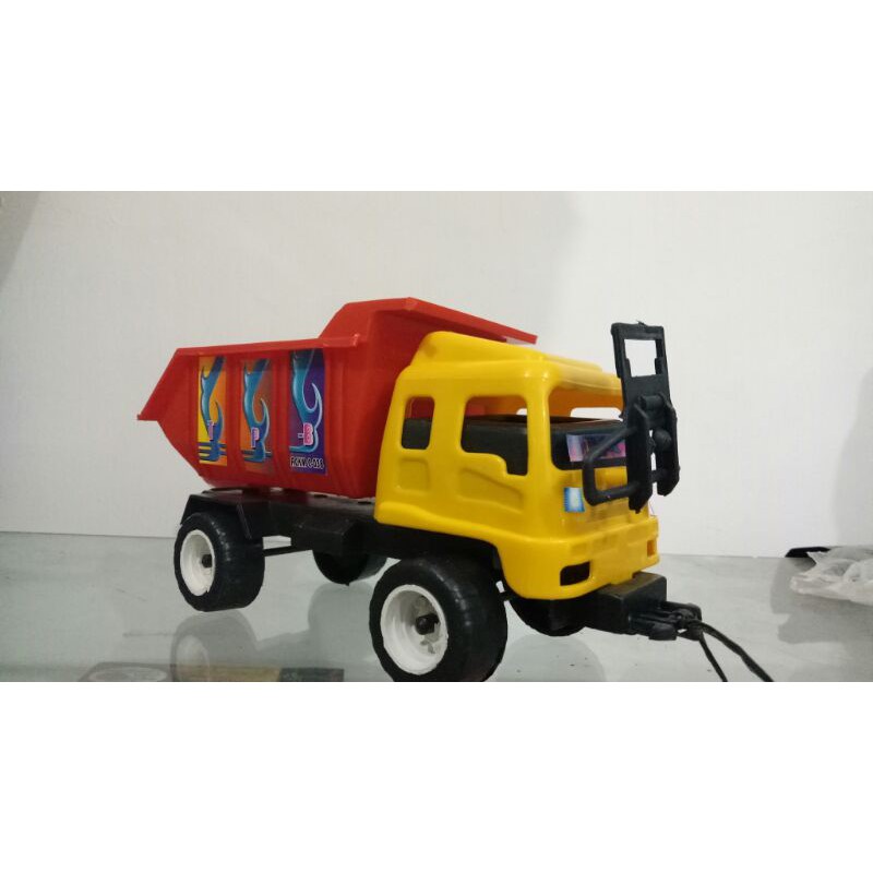 truk pasir mainan. mainan dump truck. mainan truk pasir anak ukuran kecil TPB