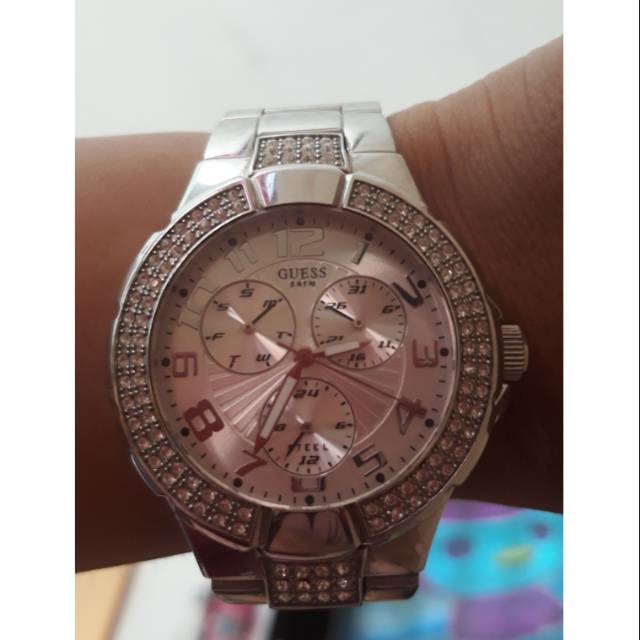 Jam tangan preloved guess silver ori