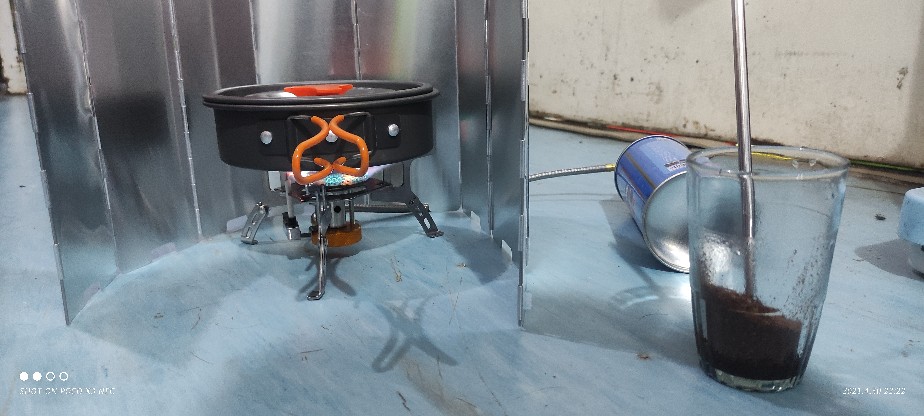 Knifezer Set Perlengkapan Makan Sendok Garpu Sumpit Cj0091