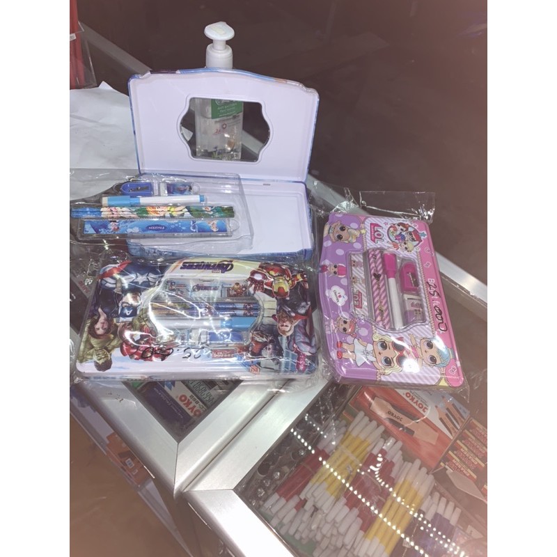 

KOTAK PENSIL KALENG ISI JUMBO + WHITEBOARD / pencil case set fancy karakter