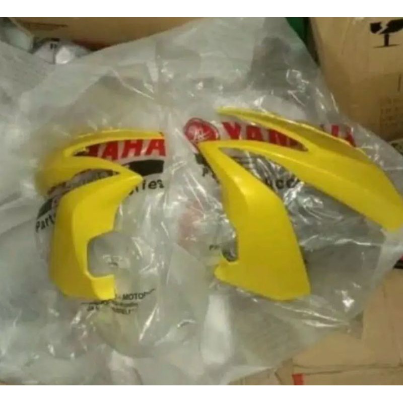BODY COWLING SAYAP DEPAN KANAN KIRI AEROX 155 KUNING ORIGINAL YGP