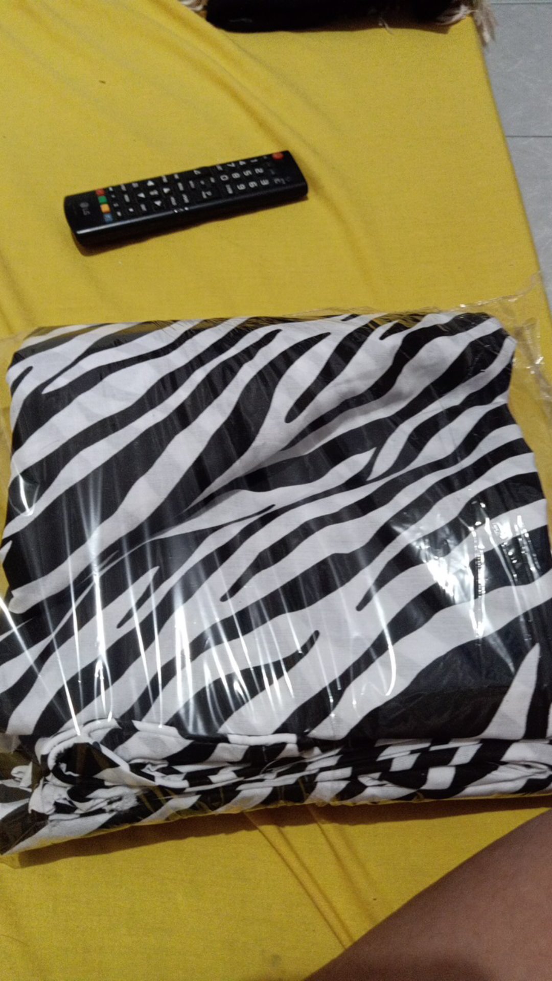 Sprei Motif Zebra Belang Katun Lokal Star Uk King Queen & Single