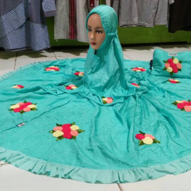 Mukena parasit
