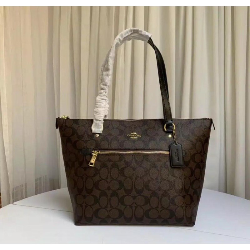 Coach Signature Gallery Tote