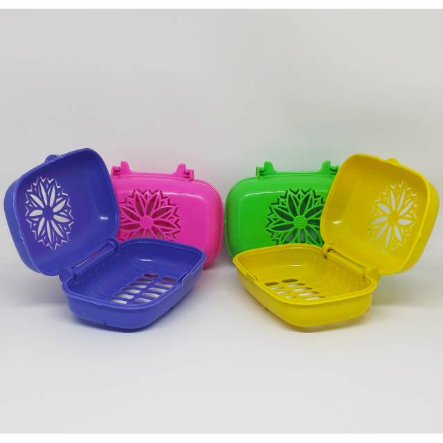 Tempat sabun batangan / kotak sabun alat mandi