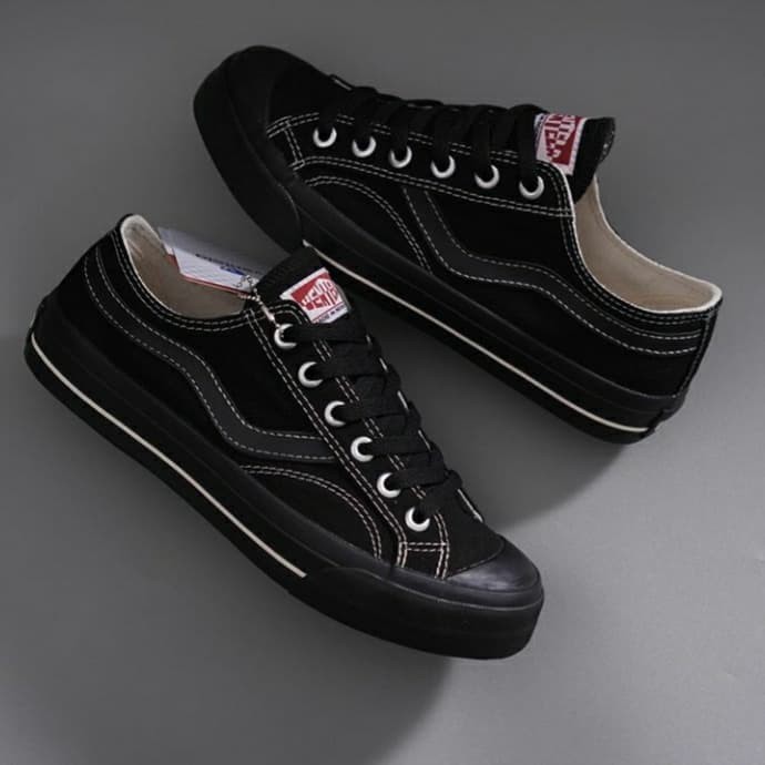 sepatu sneakers Ventela Public Low Oreo original Produk Local Terlaris dan termurah di Indonesia