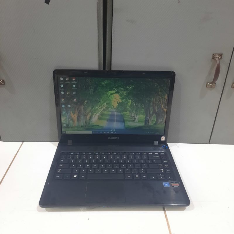Laptop Samsung 355E, Amd E1-1200, Amd Radeon Hd 7310, Ram 4Gb, Hdd 320gb