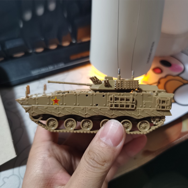 Mainan Kendaraan Militer Model ZBL-09 4D 1 / 72 Untuk Hadiah Anak