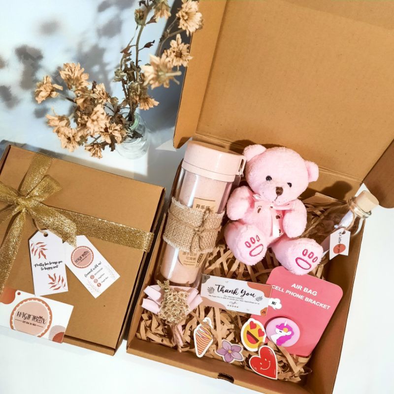 

GIFT BOX HAMPERS LUCU KADO WISUDA ULTAH ANNIV DLL