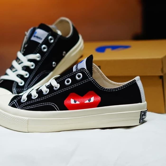 SALE Ventela shoes Bts play now series black white low cut