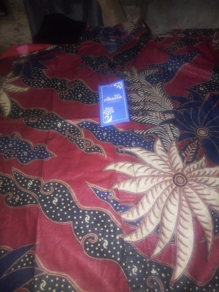 Hem Pisang Mega Mendung Ori Titiek Batik Solo, Kemeja Batik Pria Ppbtk07 Wsa04 Lengan Pendek Modern