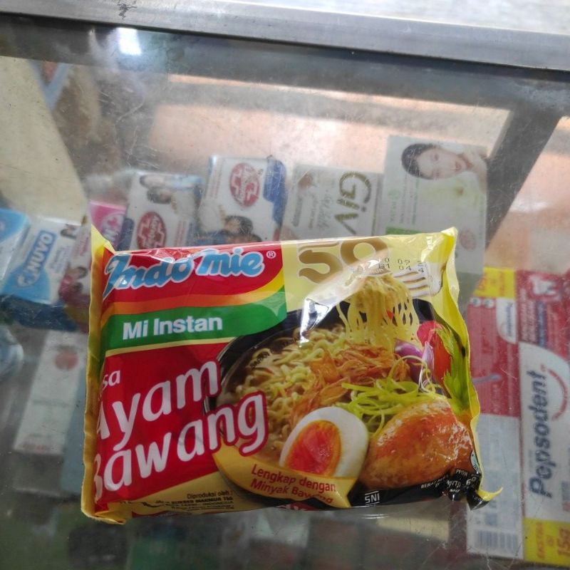 

indomie ayam bawang