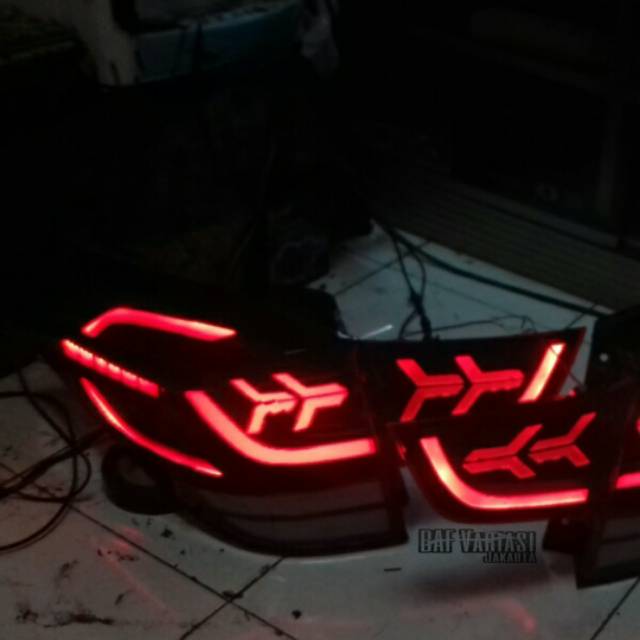 Variasi Lampu Belakang Mobilio Stoplamp Variasi Custom Lampu Mobil Honda Mobilio