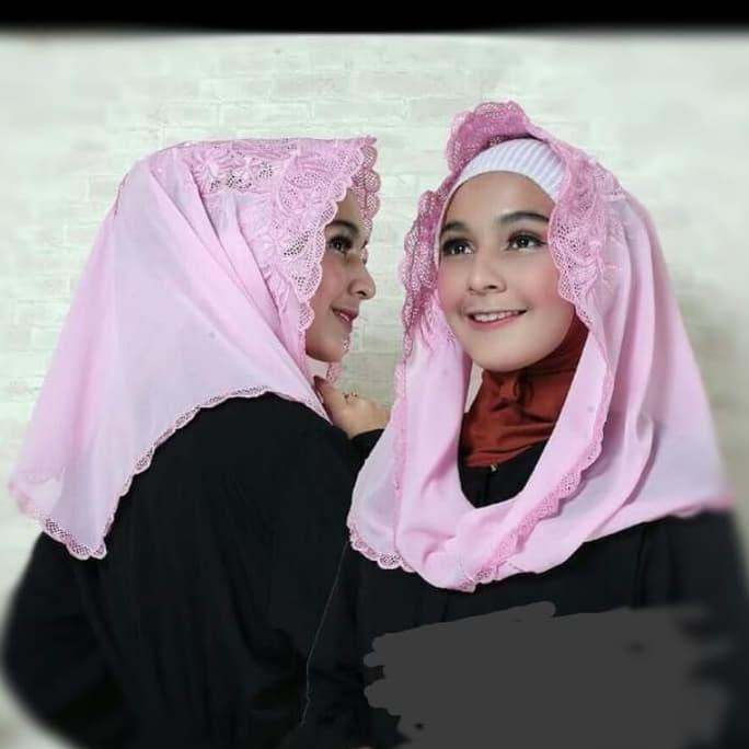 hijab instan Yeni wahid
