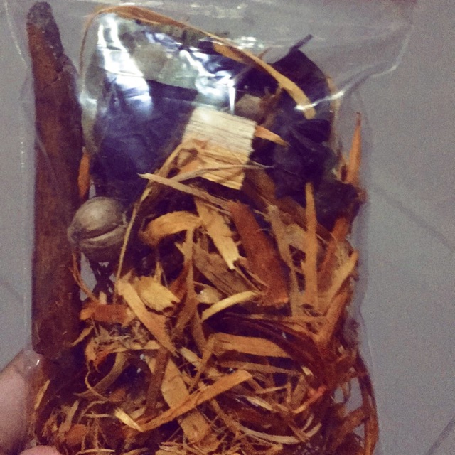 

CEGAH CORONA DENGAN WEDANG UWUH LENGKAP 12 REMPAH !
