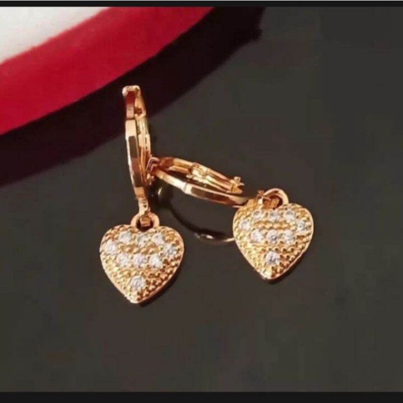 anting perhiasan anak motif love,anting titanium asli anti luntur anti karat,perhiasan berlapis emas 24 K,anting anak import