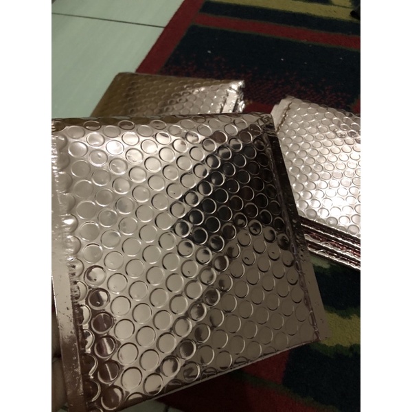 Amplop bubble wrap