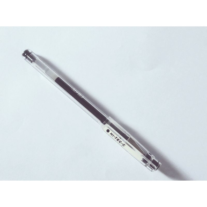 

Pilot Hi-Tec-C 0.3 pulpen makna warna hitam
