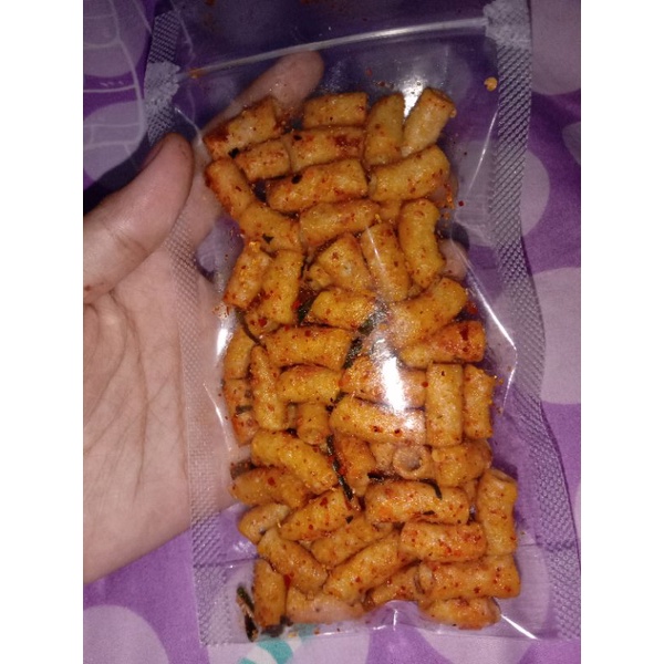 

makaroni bantat gurih pedas , makaroni kriuk murah nampol 3pcs