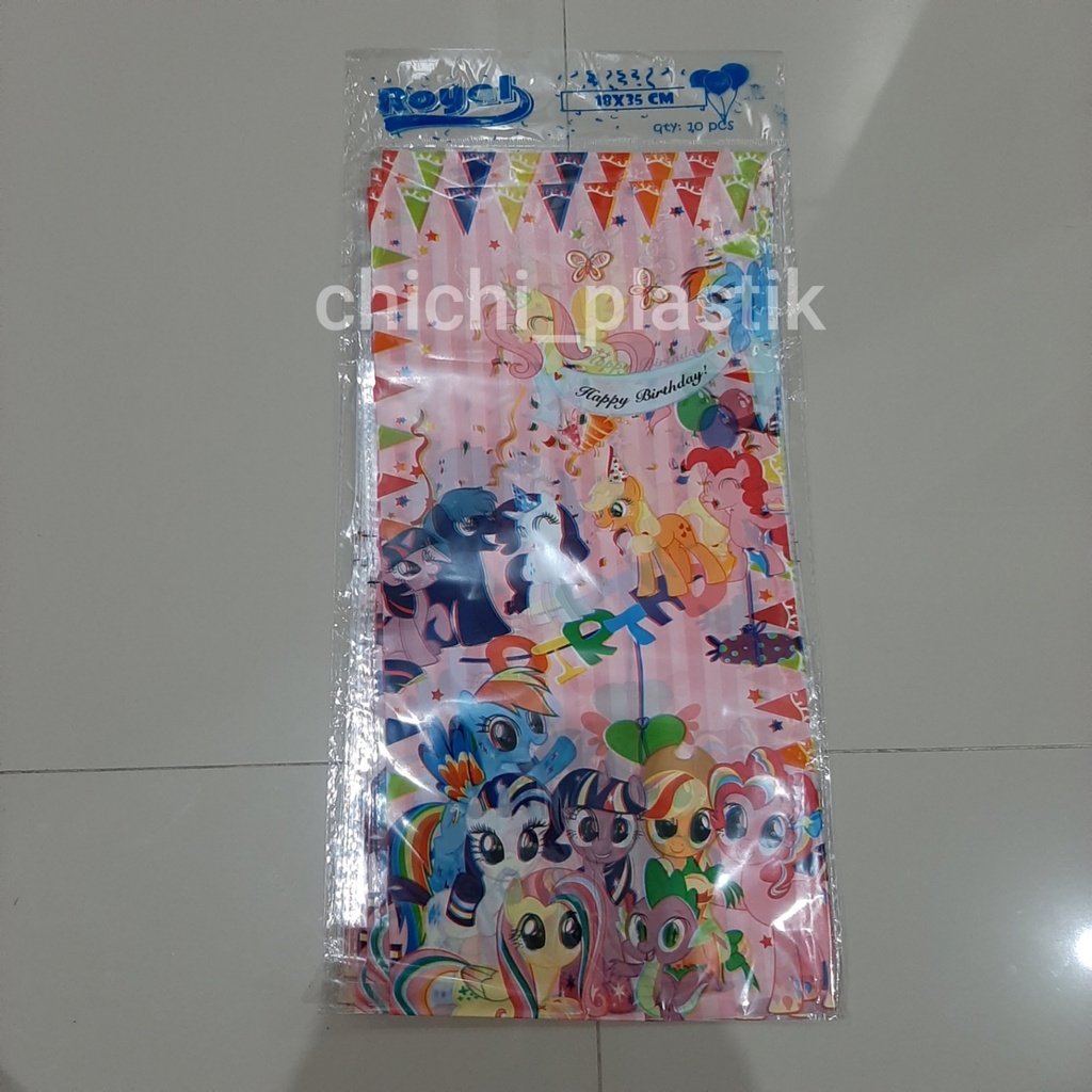 Plastik ulang tahun karakter kecil tebal 18x35