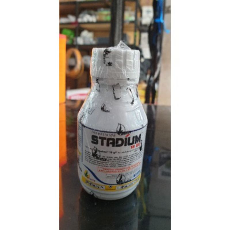 STADIUM 18 EC Kemasan 100ml