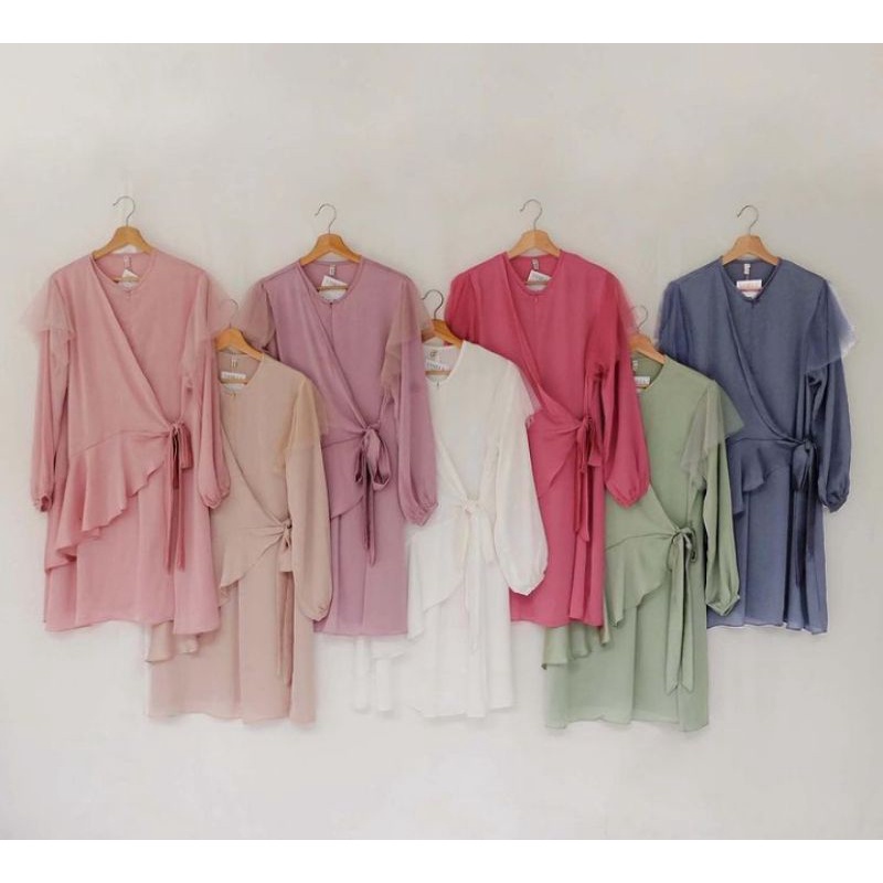 CELINE BLOUSE VANILLA HIJAB