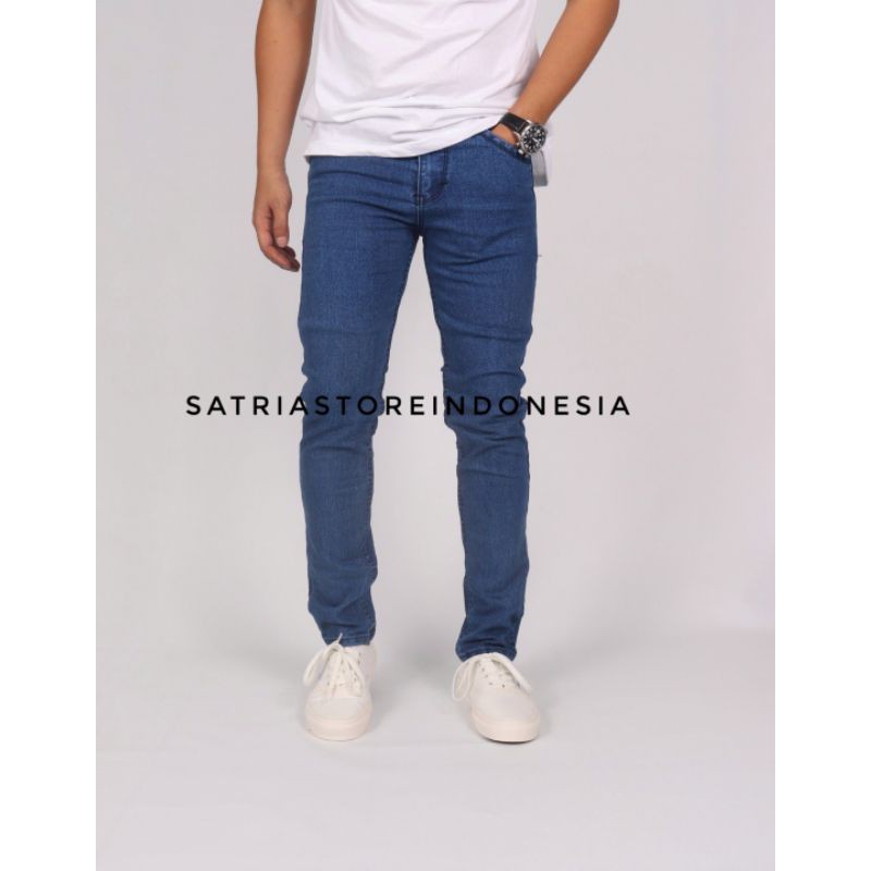 Celana jeans pria