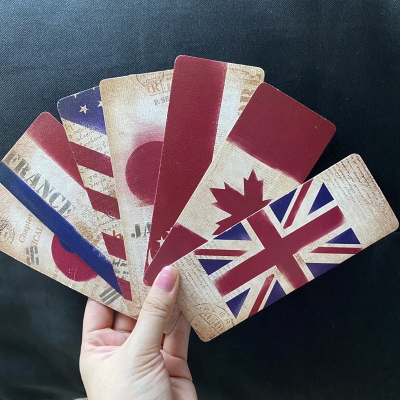 

PEMBATAS BUKU BENDERA NEGARA AESTHETIC