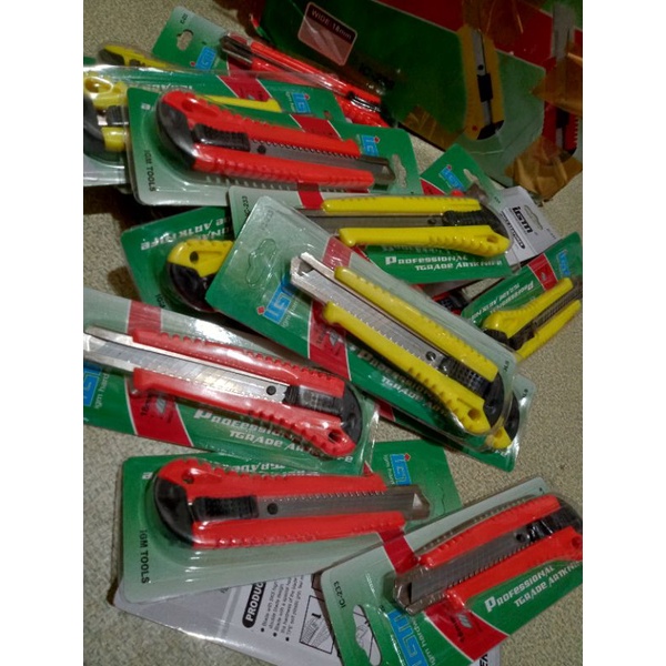 

Pisau Cutter "IGM" / Cutter Besar IC-233