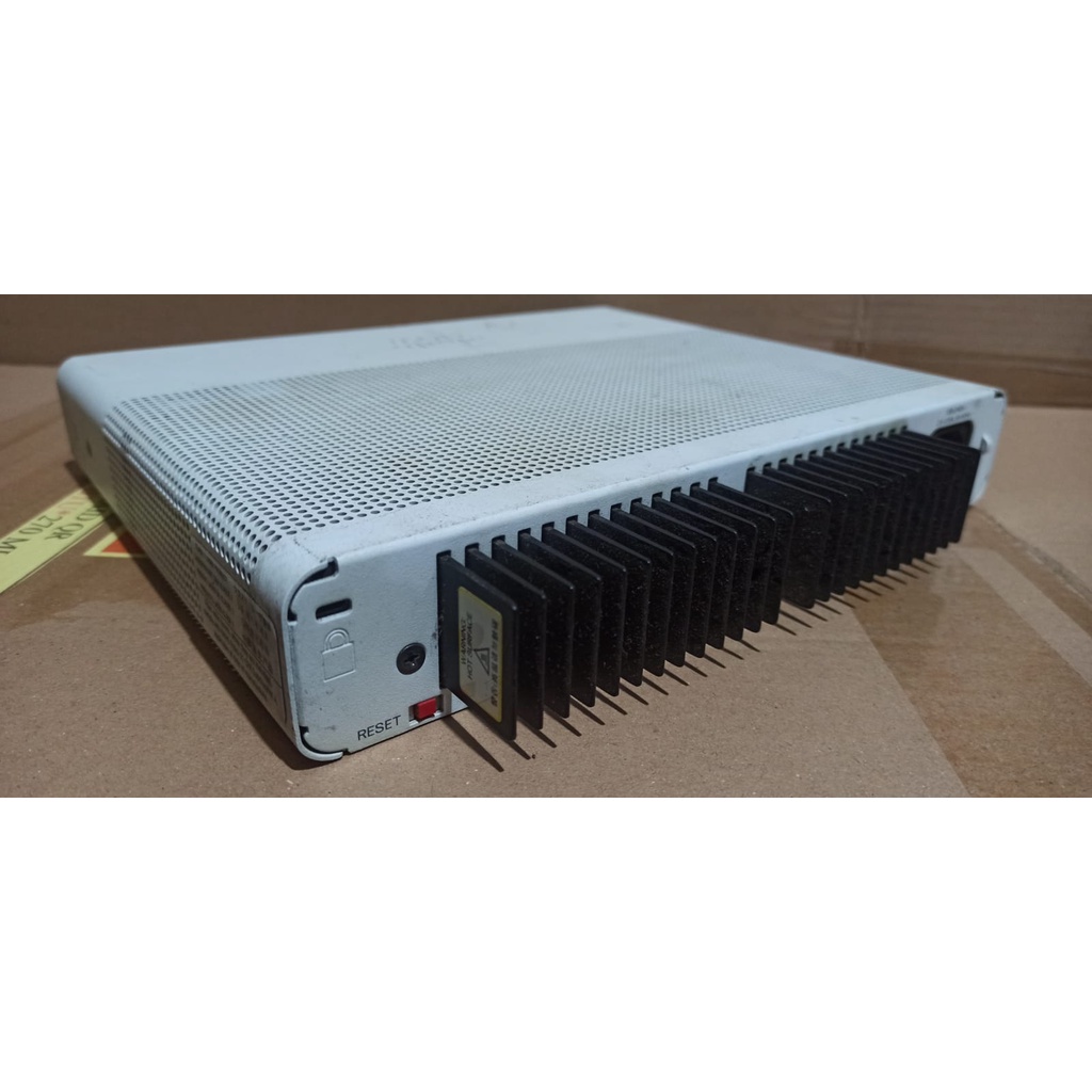 router cisco catalyst 3560-c poe