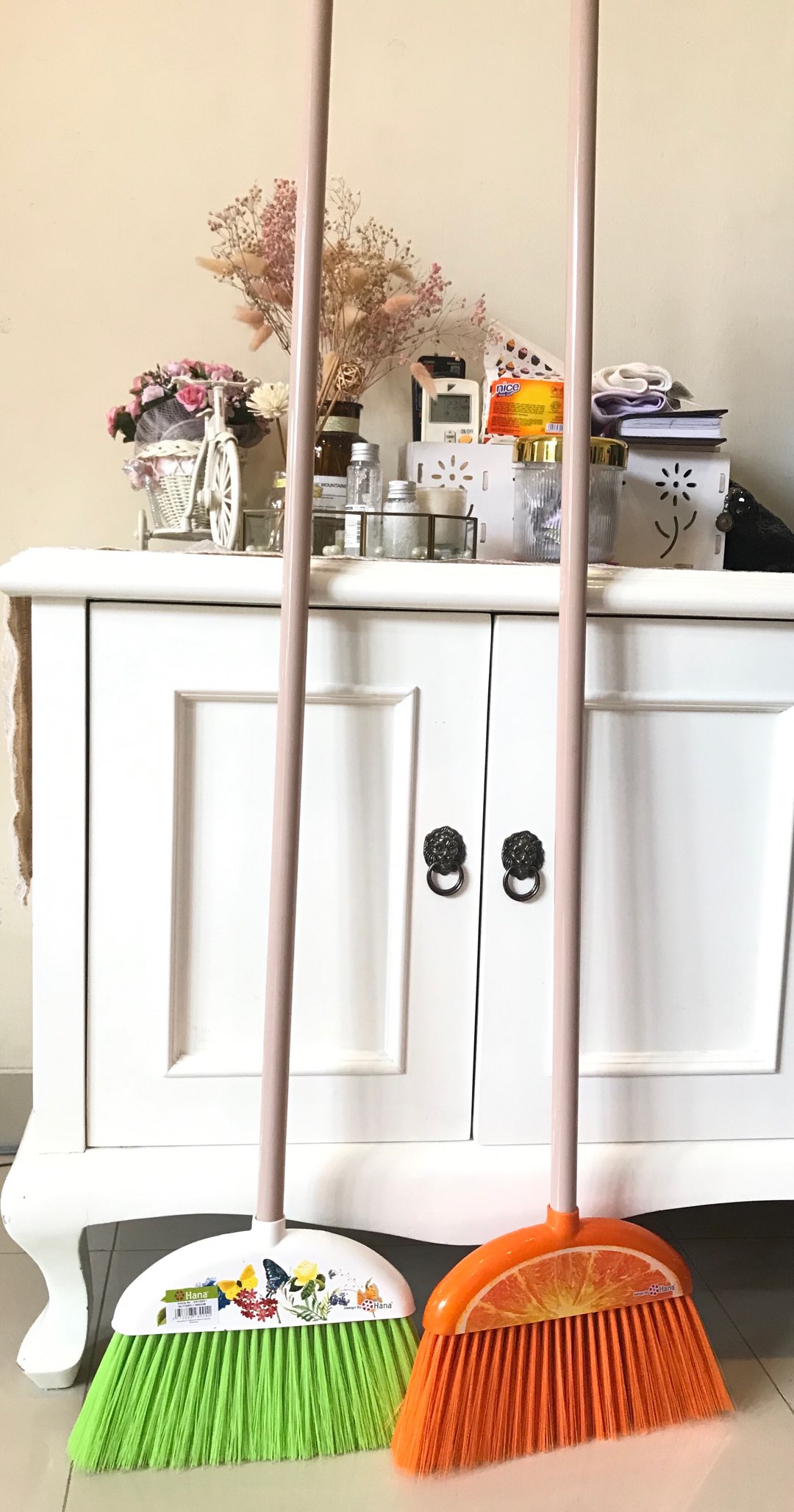 Sapu Hana Jeruk/orange Broom