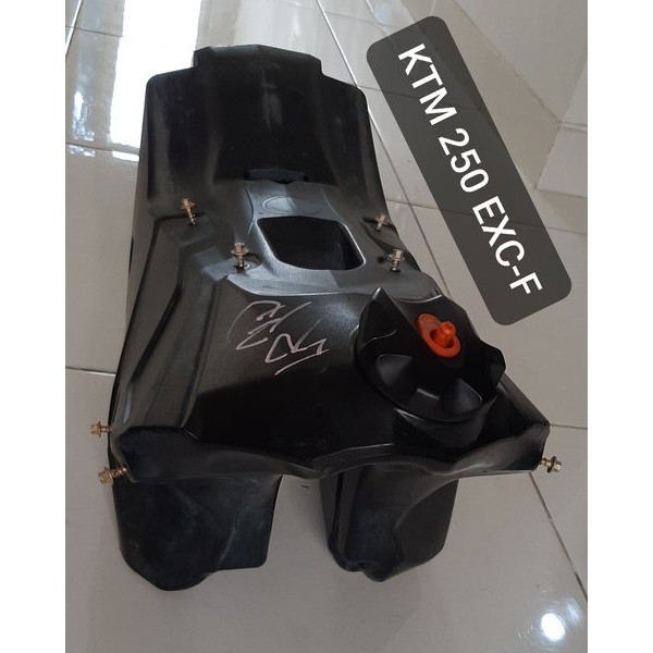 Tangki bensin KTM 250 EXC-F EXCF original  2008 2009 2010 2011 Lengkap kran bensin dan tutup tangki