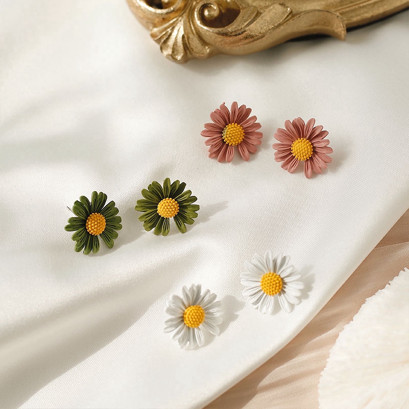 Anting Bunga daisy Kecil Segar Dan Cantik Aksesoris fashion Korea Wanita