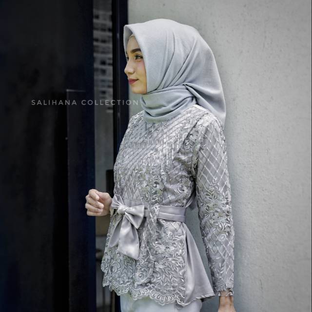 Kebaya brokat bordir DISKON kain Elie saab import dan satin velvet bridal