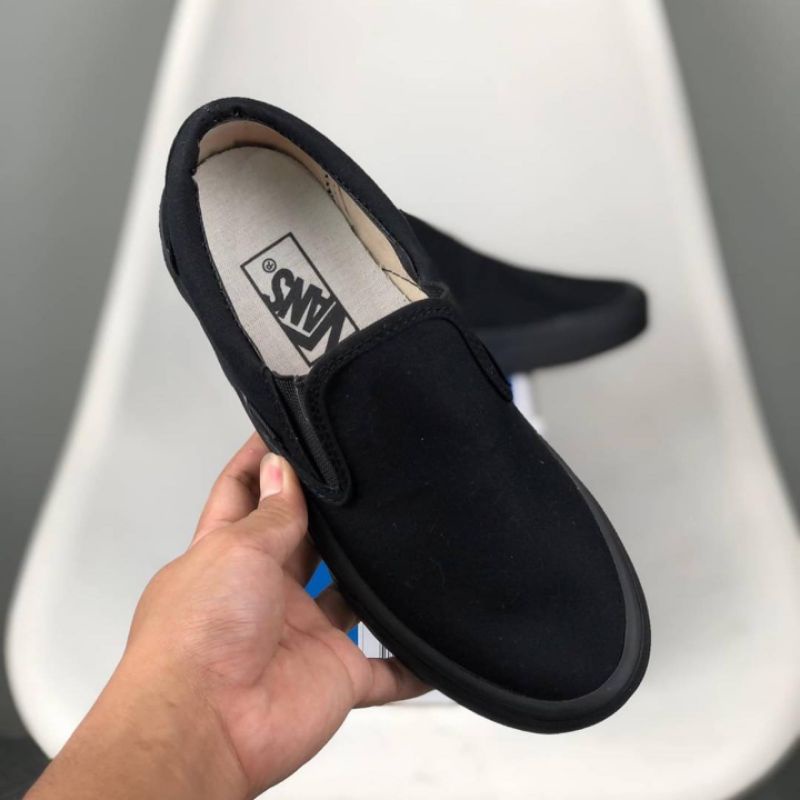 [BISA COD] VANS SLIP ON CLASSIC FULL BLACK PREMIUM