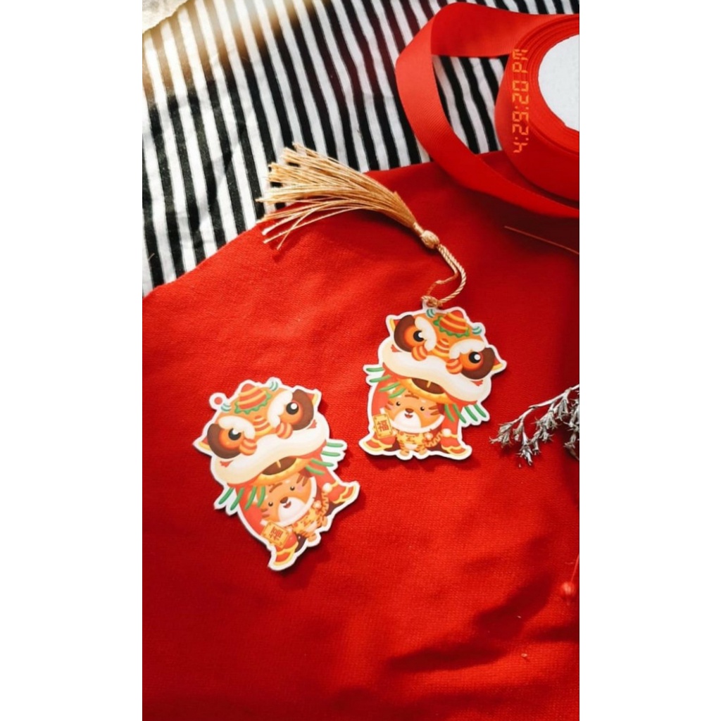 

HANG TAG BARONGSAI GANTUNGAN DEKORASI HAMPERS PARCEL SOUVENIR IMLEK CNY SINCIA CHINESE NEW YEAR
