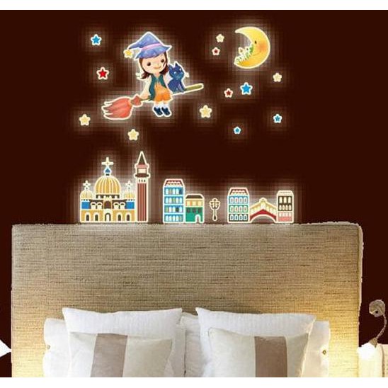 Jual Set Stiker Dekorasi "Glow In The Dark" Motif Gadis Penyihir