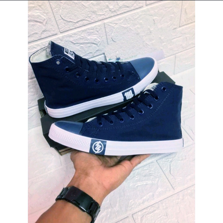 SEPATU BOOTS /HI SEPATU SNEAKERS CONVERSE FLASH TERBARU