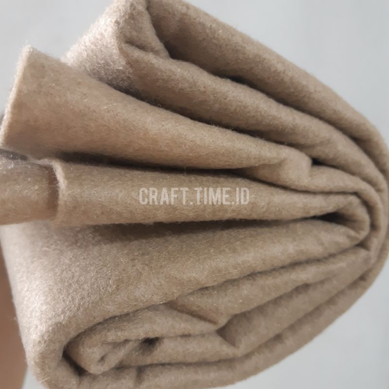 KAIN FLANEL / FELT IMPOR TEBAL 1 METER-WOOD